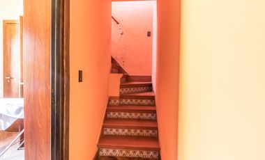 Retasada--Casa 10 ambientes en venta, patio, terraza, parrilla y cochera