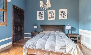 Retasada--Casa 10 ambientes en venta, patio, terraza, parrilla y cochera