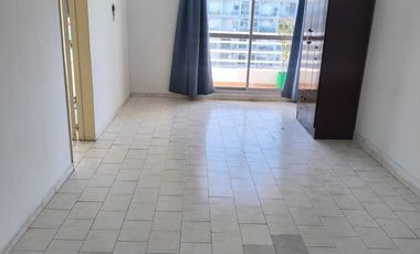 ALQUILER MONOAMBIENTE CON BALCÓN ,  LA BOCA
