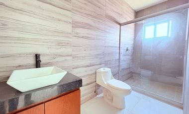 Casa en venta en Veracruz con alberca Fracc. Lomas del Sol