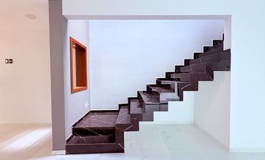Casa en venta en Veracruz con alberca Fracc. Lomas del Sol