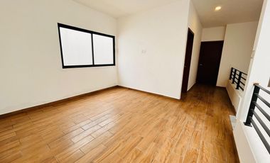 Casa en Venta en Veracruz con Hab en Pb Col. El Morro Boca del Río Ver.