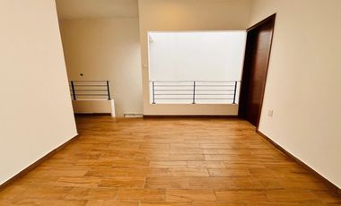 Casa en Venta en Veracruz con Hab en Pb Col. El Morro Boca del Río Ver.