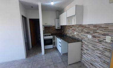 Alquiler Departamento 2 Ambientes en Castelar