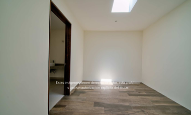 Casa de 2 plantas en venta Hacienda Santa Ana, Saltillo Coahuila