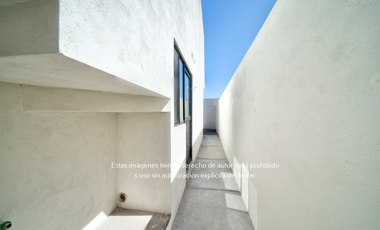 Casa de 2 plantas en venta Hacienda Santa Ana, Saltillo Coahuila