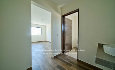 Casa de 2 plantas en venta Hacienda Santa Ana, Saltillo Coahuila