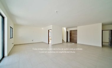 Casa de 2 plantas en venta Hacienda Santa Ana, Saltillo Coahuila