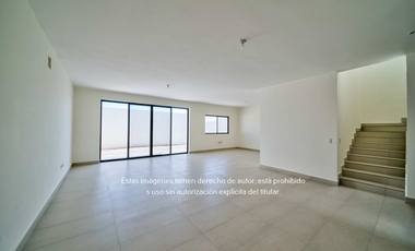 Casa de 2 plantas en venta Hacienda Santa Ana, Saltillo Coahuila