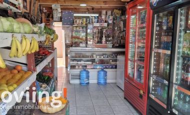 Venta de Linda Casa con Minimarket Incluido