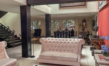 Casa en Del Valle Centro en Venta