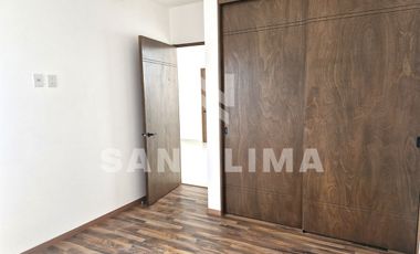 Puntarena Residencial: Casa nueva, con recamara en planta baja.