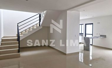 Puntarena Residencial: Casa nueva, con recamara en planta baja.