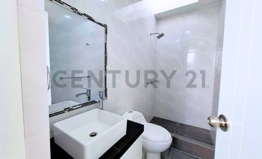 VENTA DE CASA EN ESTRENO - TACNA