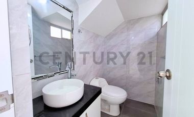 VENTA DE CASA EN ESTRENO - TACNA