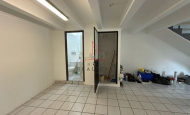 Local Comercial Venta Jurica Querétaro 2,300,000 MarYañ RWC