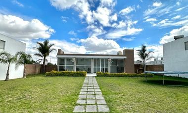 CASA EN RENTA EN FRACCIONAMIENTO SANTA ROSA I I  CUAUTANCINGO