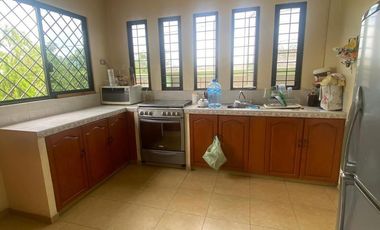 CASA EN VENTA SEMINUEVA  EN CUERNAVACA  CON AREAS RECREATIVAS