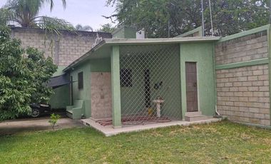 CASA EN VENTA SEMINUEVA  EN CUERNAVACA  CON AREAS RECREATIVAS