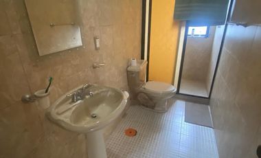 CASA EN VENTA SEMINUEVA  EN CUERNAVACA  CON AREAS RECREATIVAS