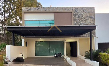 CASA GAVIOTAS, VISTAS ALTOZANO, MORELIA. PRECIO ESPECIAL $5’150,000. ÁREA VERDE