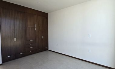 🧡 FRACC. EL OLIVAR, ALTOZANO. CASA EN ESQUINA! ✍️$4'990,000.-