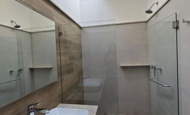 🧡 FRACC. EL OLIVAR, ALTOZANO. CASA EN ESQUINA! ✍️$4'990,000.-