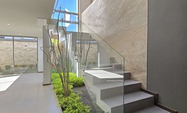 🧡 FRACC. EL OLIVAR, ALTOZANO. CASA EN ESQUINA! ✍️$4'990,000.-