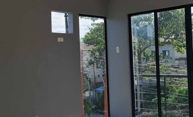 4Bedroom Single Detached HOuse for Assume  in Villa Illuminada Pajac LapuLapu
