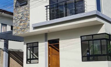 4Bedroom Single Detached HOuse for Assume  in Villa Illuminada Pajac LapuLapu