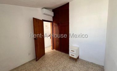 Casa en Renta en Calle Rio Rhin, Fraccionamiento Las Vegas II RU 25-3075.