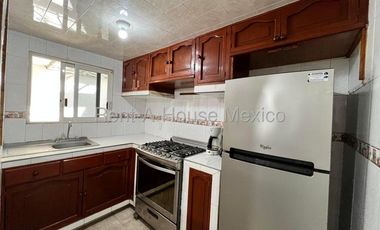 Casa en Renta en Calle Rio Rhin, Fraccionamiento Las Vegas II RU 25-3075.