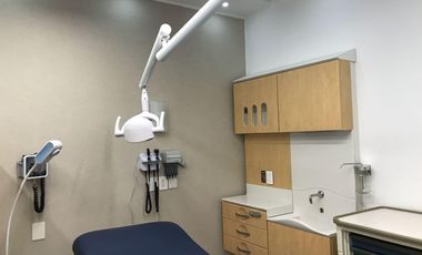 Consultorio amueblado y equipado en renta en Azuna Medical Center en Cancún
