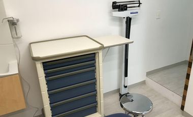 Consultorio amueblado y equipado en renta en Azuna Medical Center en Cancún