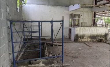 SE VENDE TERRENO DE 1000 METROS CON GALPÓN  CERCADO EN PEDREGAL