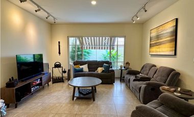 Casa en alquiler PH Palmeras del Este-Costa del Este (YM-BO)