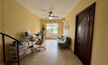 Casa en alquiler PH Palmeras del Este-Costa del Este (YM-BO)