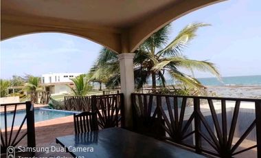 SE VENDE VILLA DE LUJO CON 4 REC.FRENTE AL MAR EN MARIA CHIQUITA(MQT4)