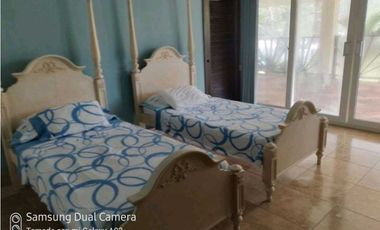 SE VENDE VILLA DE LUJO CON 4 REC.FRENTE AL MAR EN MARIA CHIQUITA(MQT4)