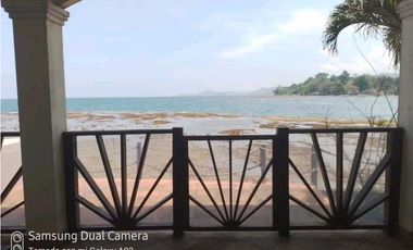 SE VENDE VILLA DE LUJO CON 4 REC.FRENTE AL MAR EN MARIA CHIQUITA(MQT4)