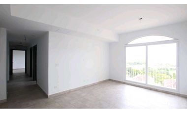SE VENDE APARTAMENTO DE 3 REC. EN TUCAN COUNTRY CLUB Y RESORT(RT3Y)