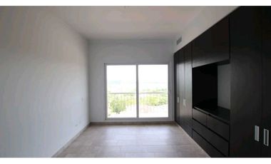 SE VENDE APARTAMENTO DE 3 REC. EN TUCAN COUNTRY CLUB Y RESORT(RT3Y)