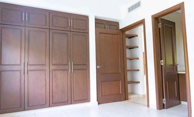 SE VENDE VILLA DE 3 REC.CON VISTA A LA NATURALEZA EN TUCAN, COCOLI(NZ)