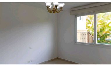 SE VENDE VILLA DE 3 REC.CON VISTA A LA NATURALEZA EN TUCAN, COCOLI(NZ)