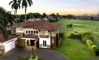 SE VENDE VILLA DE 4 REC.CON PISCINA PRIVADA EN COCOLI(PRC4)