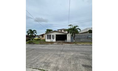¡Oportunidad única en Buena Vista, Tocumen! CASA DOS PISOS EN VENTA