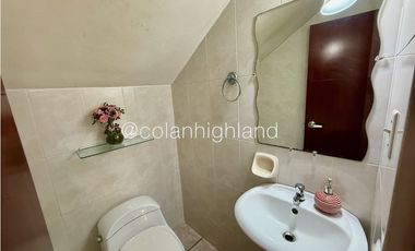 Se Vende Casa en  Con Piscina en Villa Lucre