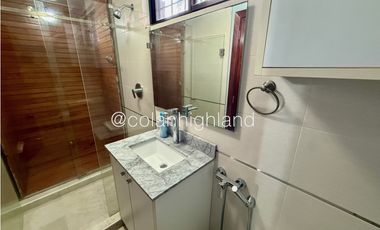 Se Vende Casa en  Con Piscina en Villa Lucre