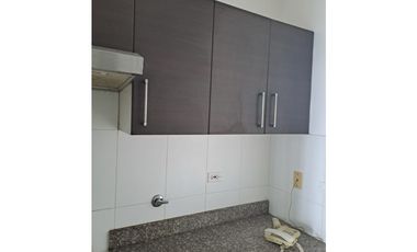 Alquilo, galería 1 Obarrio 3R 3B lb