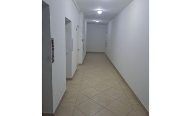 Alquilo, galería 1 Obarrio 3R 3B lb